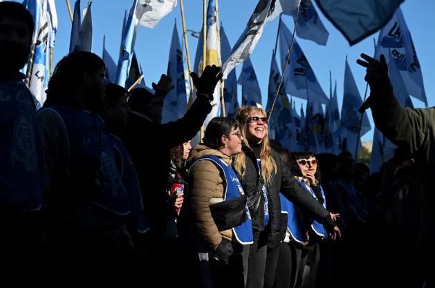 Plaza de Mayo: La Cámpora y militantes peronistas se movilizan por Cristina Kirchner