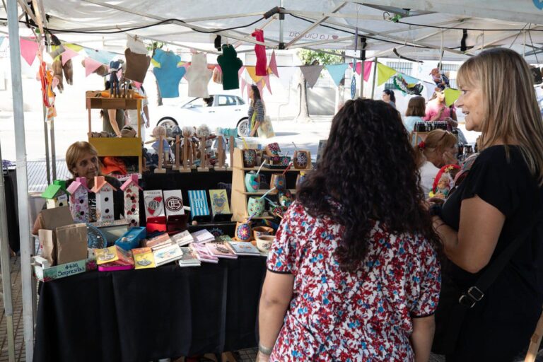 Lanús realizará una nueva edición de la Feria de Artesanías, Paseo de Compras y Puestos Gastronómicos
