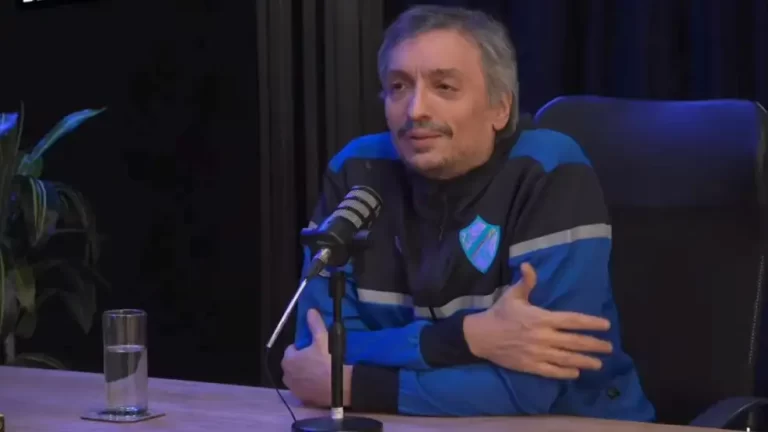 «Ya empezó con su rutina»: Máximo Kirchner contó como vive Cristina su detención