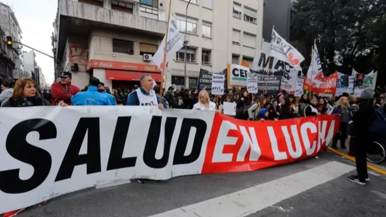 Trabajadores del Garrahan movilizan contra el ajuste del Gobierno