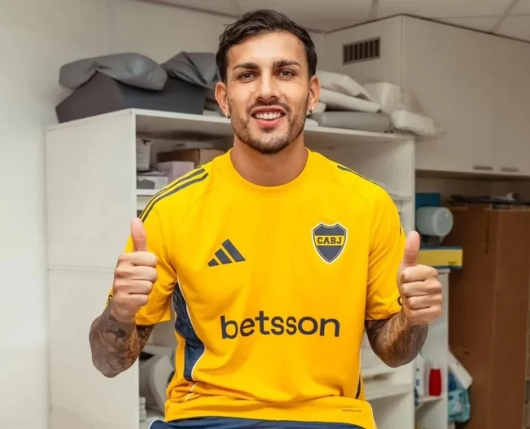 Leandro Paredes volvió a Boca y fue ovacionado en una Bombonera repleta