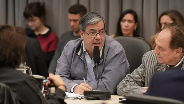 PRESUPUESTO 2026: DEBATE SOBRE EL SALVATAJE DEL TESORO NORTEAMERICANO