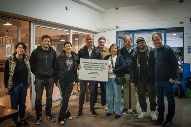 MAYRA FIRMÓ UN ACUERDO CON EL CLUB QUILMES OESTE PARA CONSTRUIR UN SUM