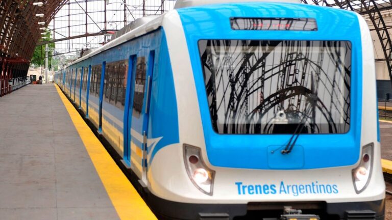 FINALIZARON LOS TRABAJOS Y VUELVEN A FUNCIONAR LOS TRENES ENTRE BERAZATEGUI Y BOSQUES