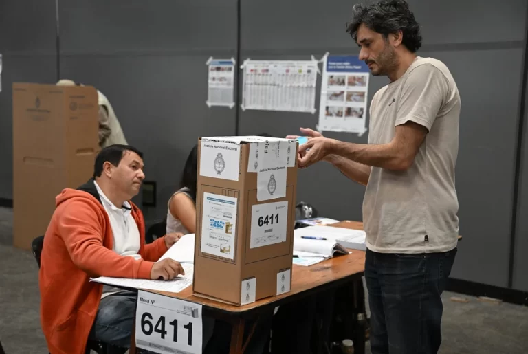 ELECCIONES 2025: LA MENOR PARTICIPACIÓN DESDE 1983