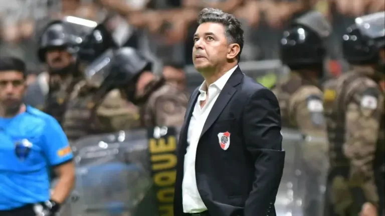 BOSSELLI PODRÍA DEJAR RIVER EN DICIEMBRE TRAS EL PEDIDO DE GALLARDO