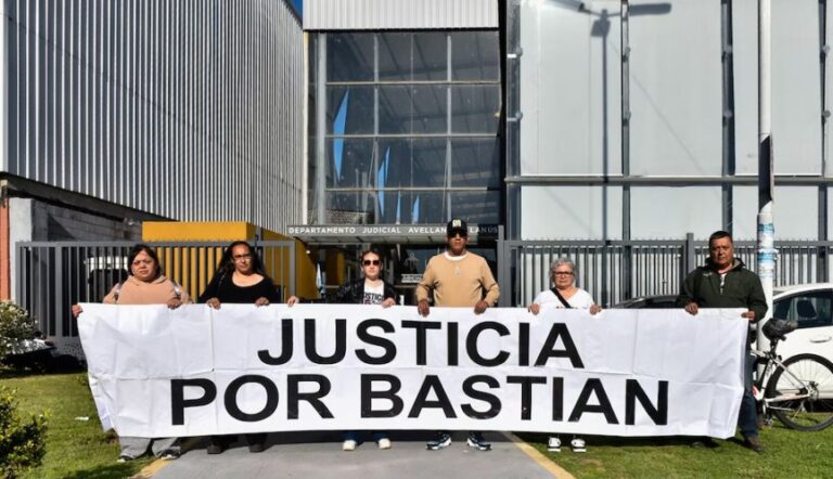 CONDENAN A 21 AÑOS AL EX POLICÍA QUE MATÓ AL NIÑO DE 10 AÑOS EN WILDE