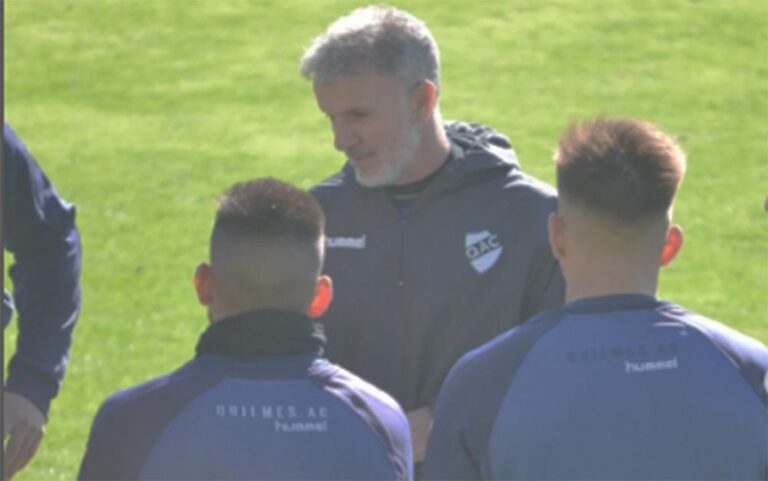 QUILMES INICIA LA PRETEMPORADA CON MUCHOS JUVENILES Y ESPERA DEFINICIONES DE FIFA