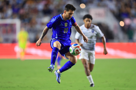 SHOW DE LA SCALONETA: LA SELECCIÓN APLASTÓ A PUERTO RICO CON UNA EXHIBICIÓN DE FÚTBOL